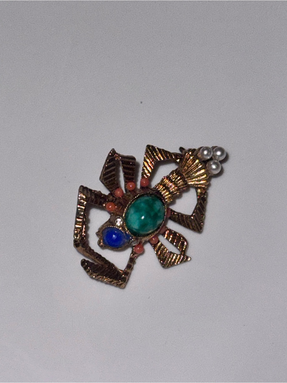Vintage 1950s Egypt Scarab Beetle Etched Gold Brooch Pearl Stone Gem Lobster Pin - Picture 10 of 10